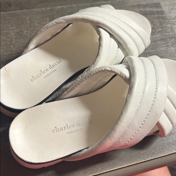 Charles David white padded criss-cross slide sandals. Leather Women’s 36 - Picture 6 of 6